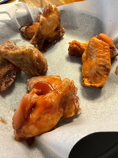 Buffalo chicken wings