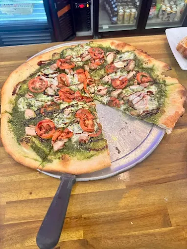 Parry's Pesto signature pizza